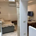 Apartment Close Guglie Bridge